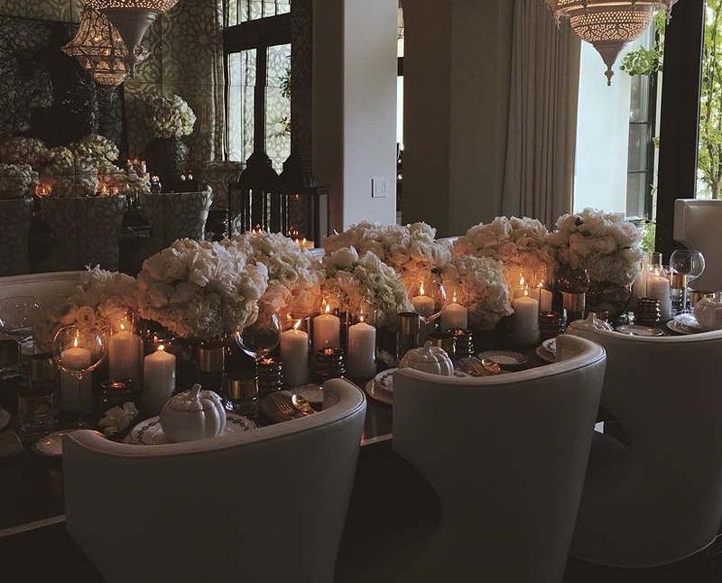Colección de velas | Instagram/@khloekardashian
