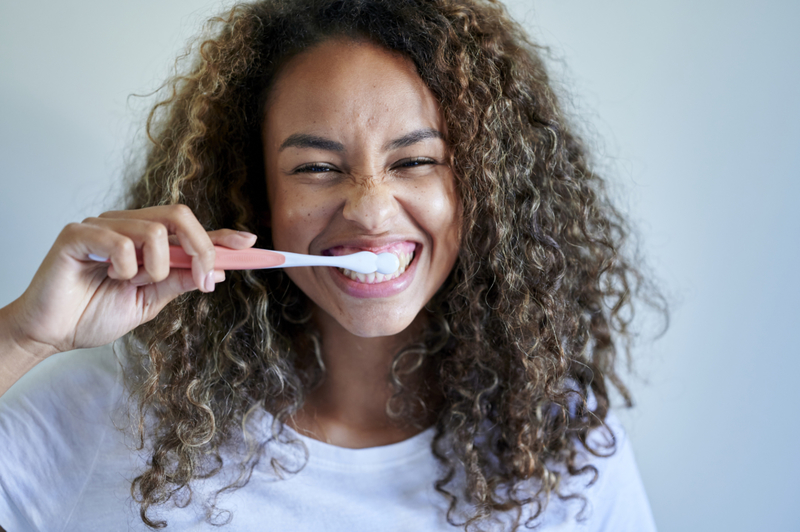 Faites du dentifrice maison | Getty Images Photo by Westend61