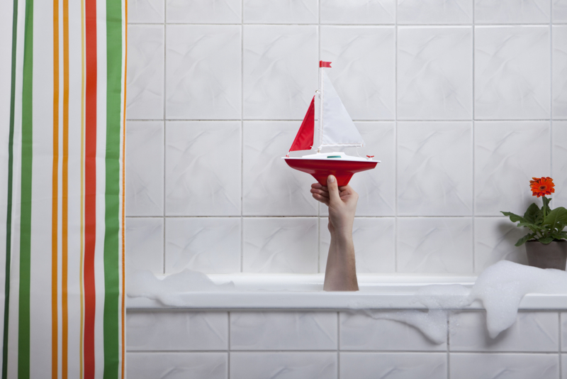 Gardez vos rideaux de douche propres | Getty Images Photo by Twins