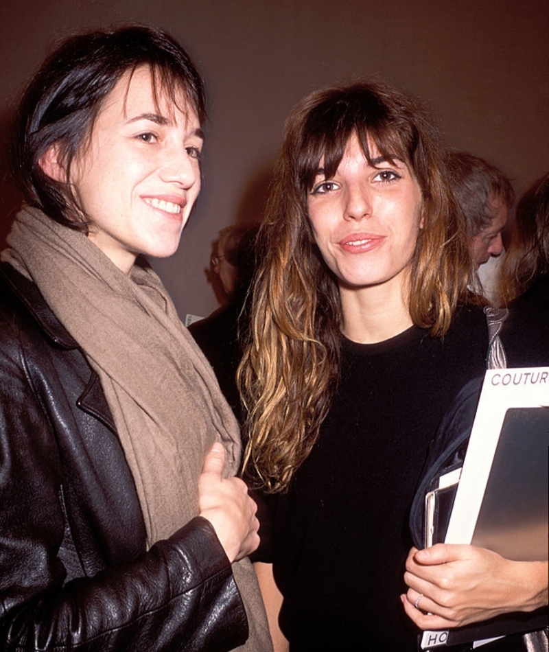 As Irmãs Charlotte Gainsbourg E Lou Doillon | Getty Images Photo by Foc Kan