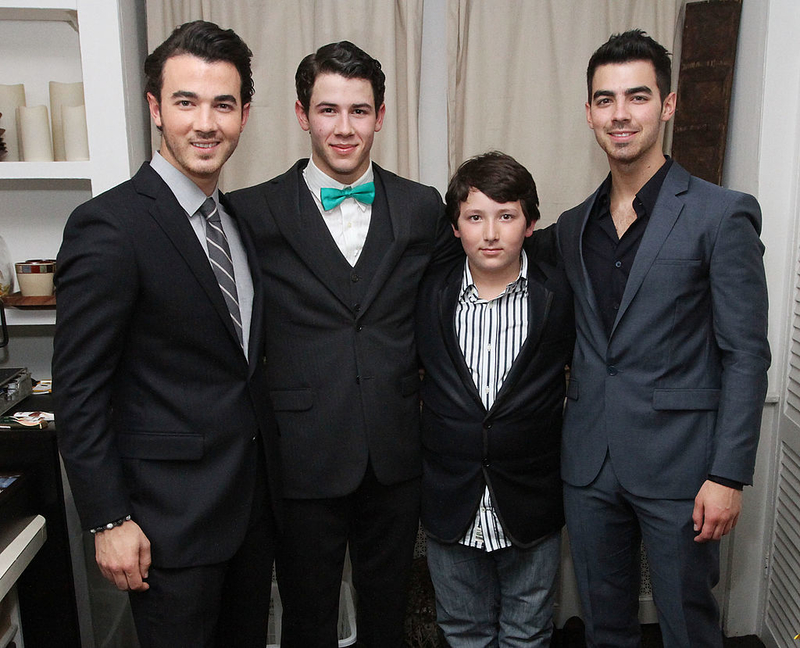 Kevin, Joe, Nick, E Frankie Jonas | Getty Images Photo by Rob Kim