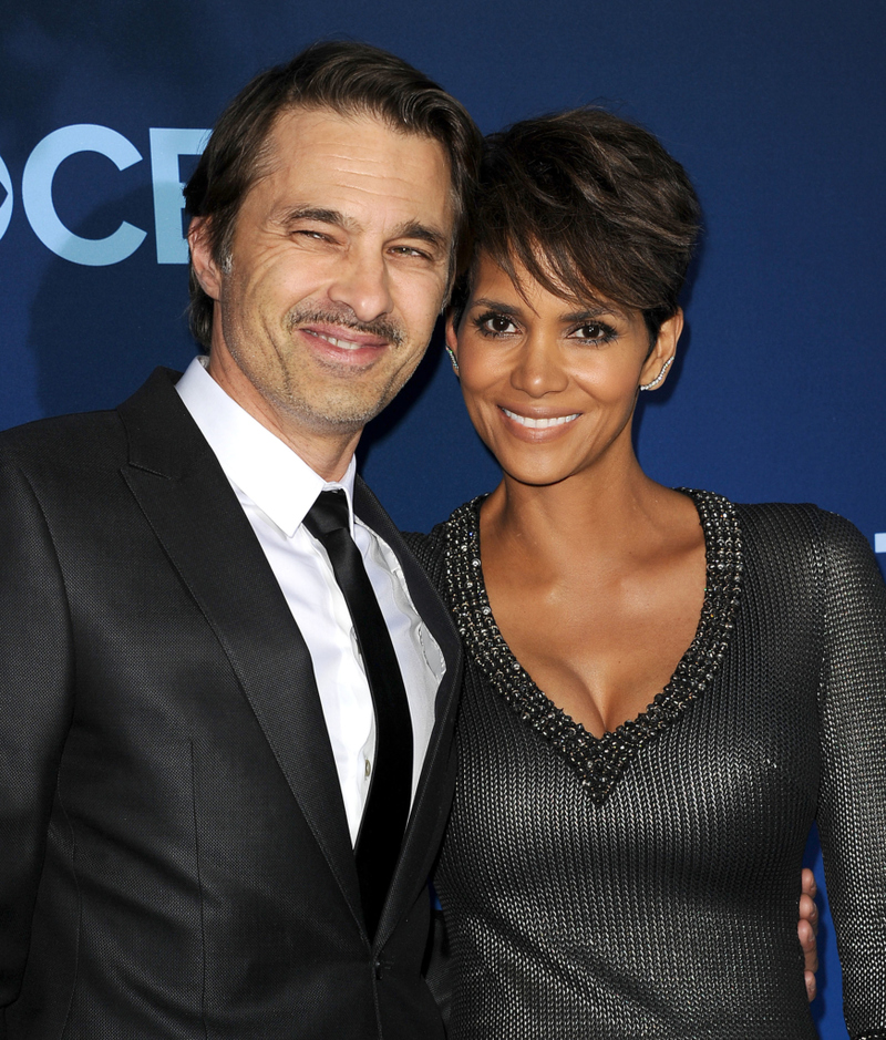 Halle Berry & Oliver Martinez | Getty Images/Photo by Jason LaVeris/FilmMagic