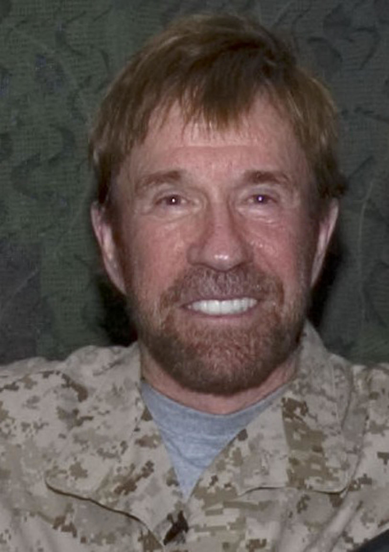 El hombre, el mito, la leyenda Chuck Norris Herald Weekly