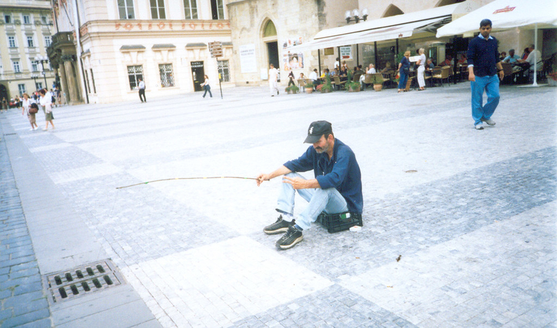 Pesca en la ciudad | Flickr Photo by saritarobinson