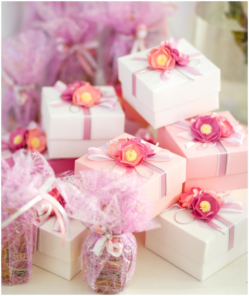 Geschenk Zeremonie | Alamy Stock Photo