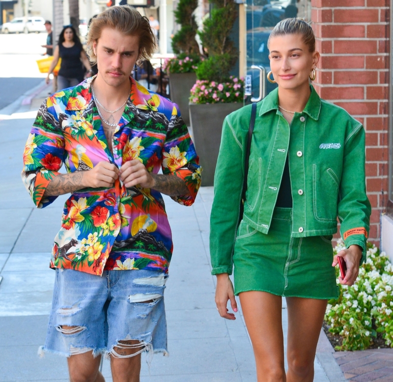 Justin Bieber und Hailey Baldwin | Alamy Stock Photo by WENN Rights Ltd