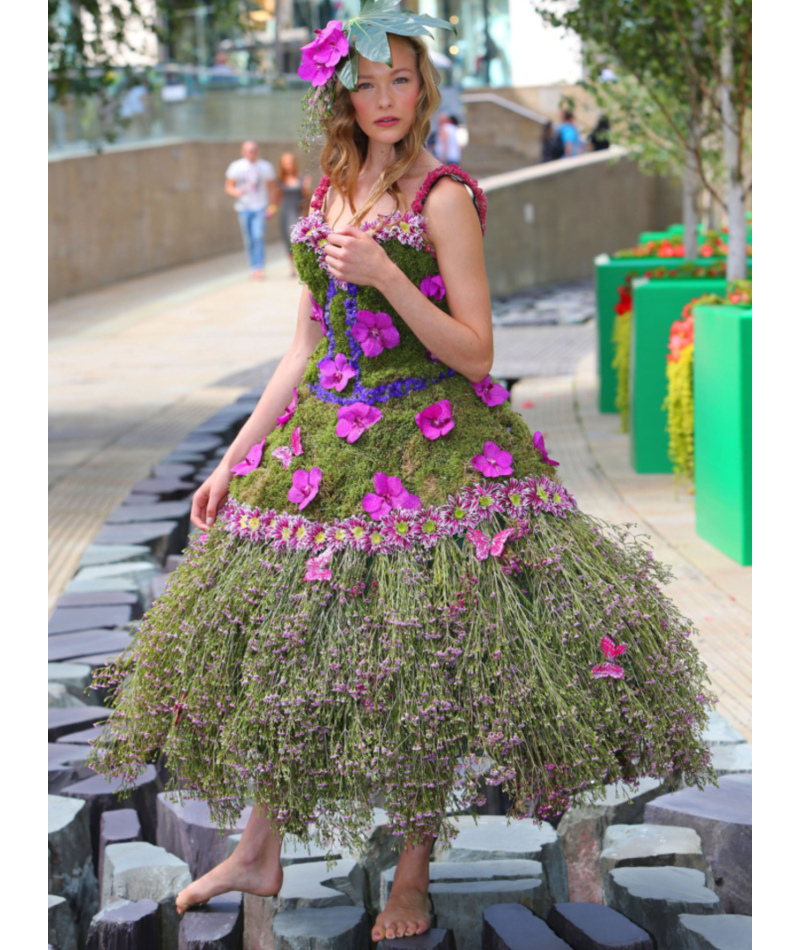 Der Blumenschmuck | Alamy Stock Photo by PA Images / Peter Byrne