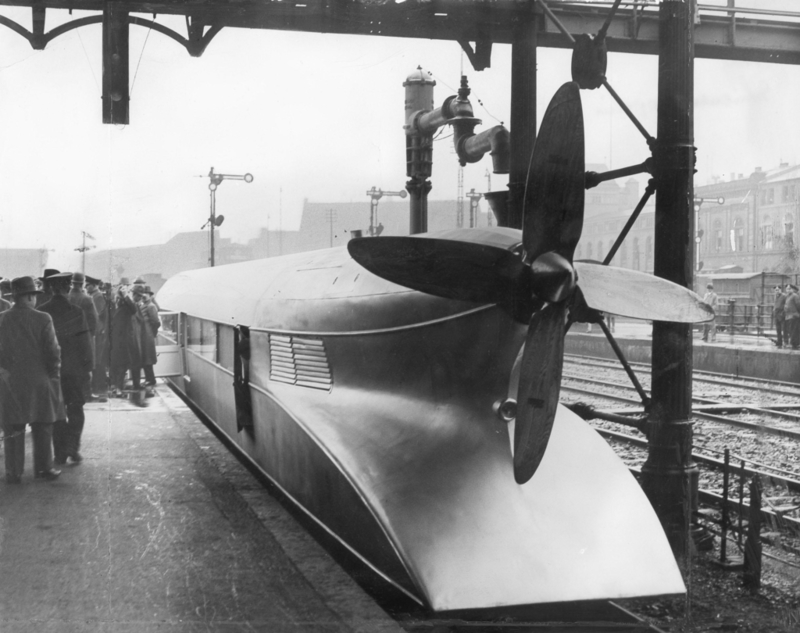 El famoso Schienenzeppelin | Alamy Stock Photo by Scherl/Süddeutsche Zeitung Photo