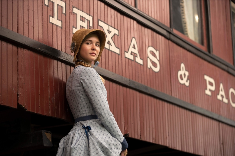 Elsa Dutton | Alamy Stock Photo by Emerson Miller/PictureLux/Paramount+/The Hollywood Archive