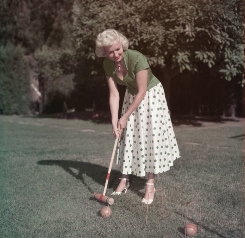 Betty Hutton Is Keeping It Classy | Getty Images Photo by Pictorial Parade/Archive Photos