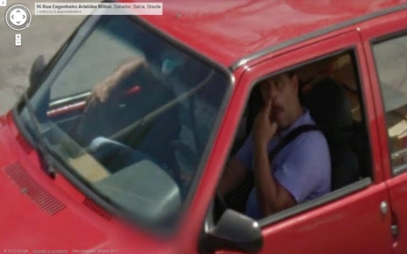 Caught in the Act | Imgur.com/izjDxpk via Google Street View