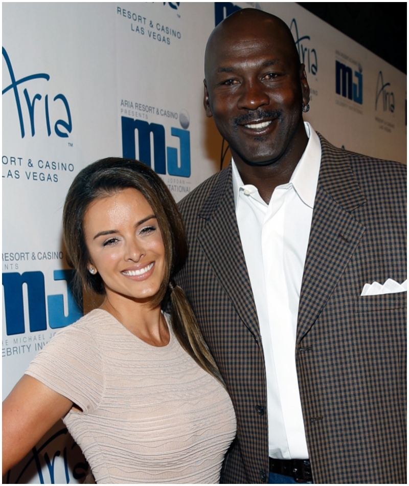 O Ícone da NBA Michael Jordan E Yvette Prieto | Getty Images Photo by Isaac Brekken