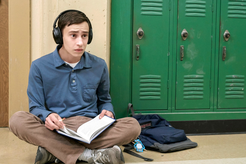 Atypical (SO LALA) | Alamy Stock Photo by Greg Gayne / Netflix / courtesy Everett Collection/Ron Harvey/Everett Collection Inc