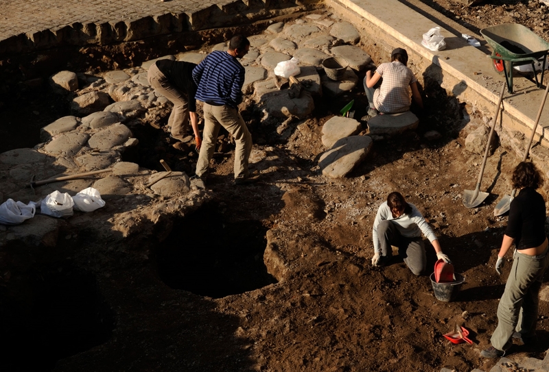 Digging for Clues | Alamy Stock Photo