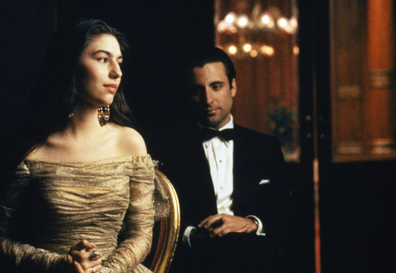 Sofia Coppola como Mary Corleone en El padrino: Parte III | MovieStillsDB