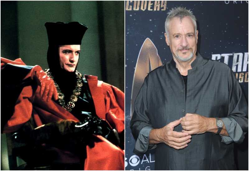 John De Lancie como Q | Alamy Stock Photo by AJ Pics/Paramount & Getty Images Photo by Albert L. Ortega