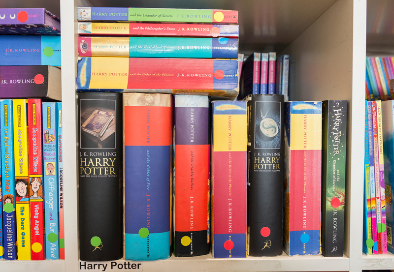 Eine seltene Ausgabe von „Harry Potter“ | Alamy Stock Photo by Benjamin John