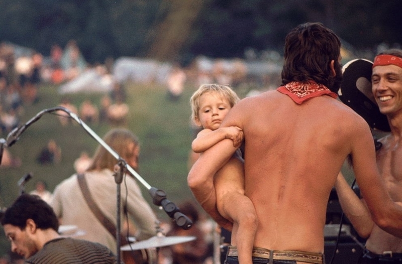 Es gab viele Kinder auf dem Festival, aber wahrscheinlich wurden dort keine Babys geboren | Getty Images Photo by Ralph Ackerman