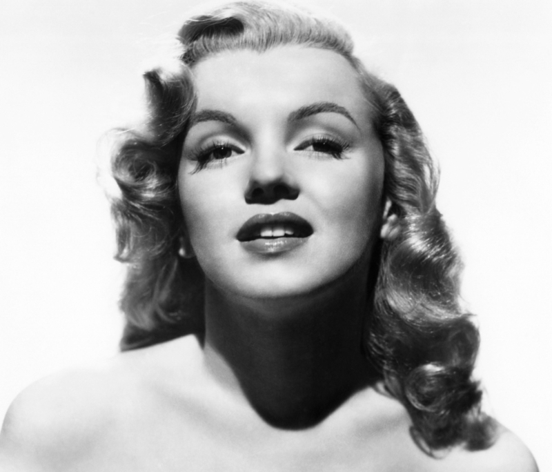 Norma Jeane ao Natural | Alamy Stock Photo by Courtesy Everett Collection