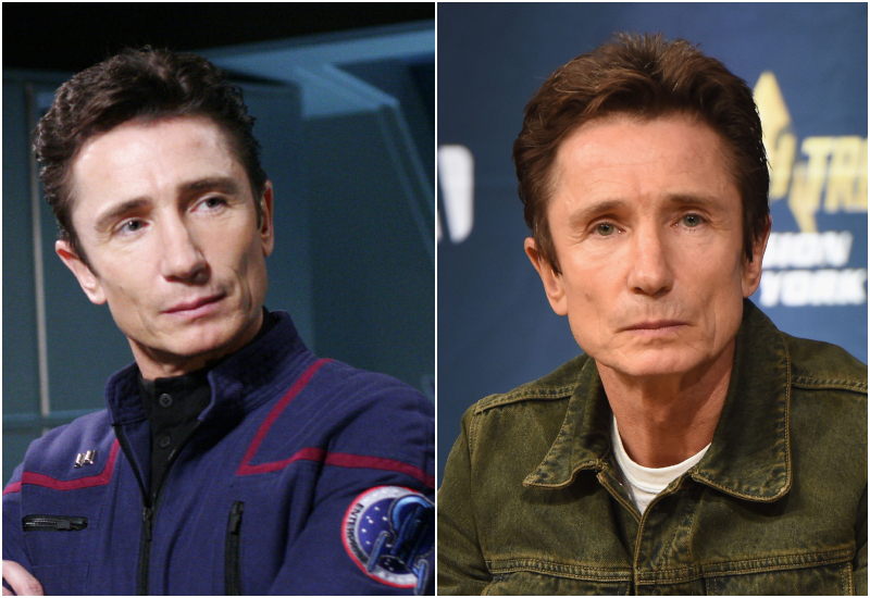 Dominic Keating, Intérprete Do Tenente Malcolm Reed | Alamy Stock Photo by Paramount Pictures/Courtesy Everett Collection & Getty Images Photo by Michael Loccisano