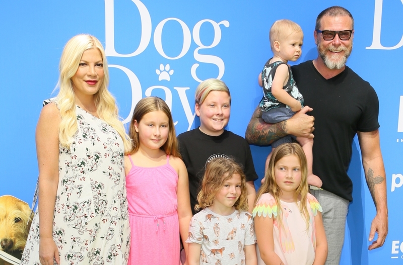 Tori Spelling e Dean McDermott | Getty Images Photo by Jean Baptiste Lacroix/WireImage