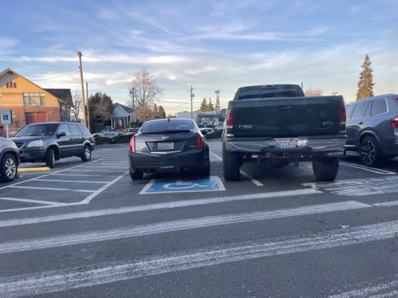 Handicapped Parking | Imgur.com/pntf21R