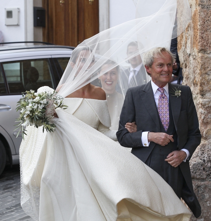 Schwierigkeiten mit dem Schleier | Getty Images Photo by Daniel Perez Garcia-Santos/WireImage