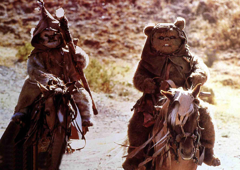 Ewoks machen Sinn... Wenn sie langsamer werden | Alamy Stock Photo by IFA Film/United Archives GmbH 