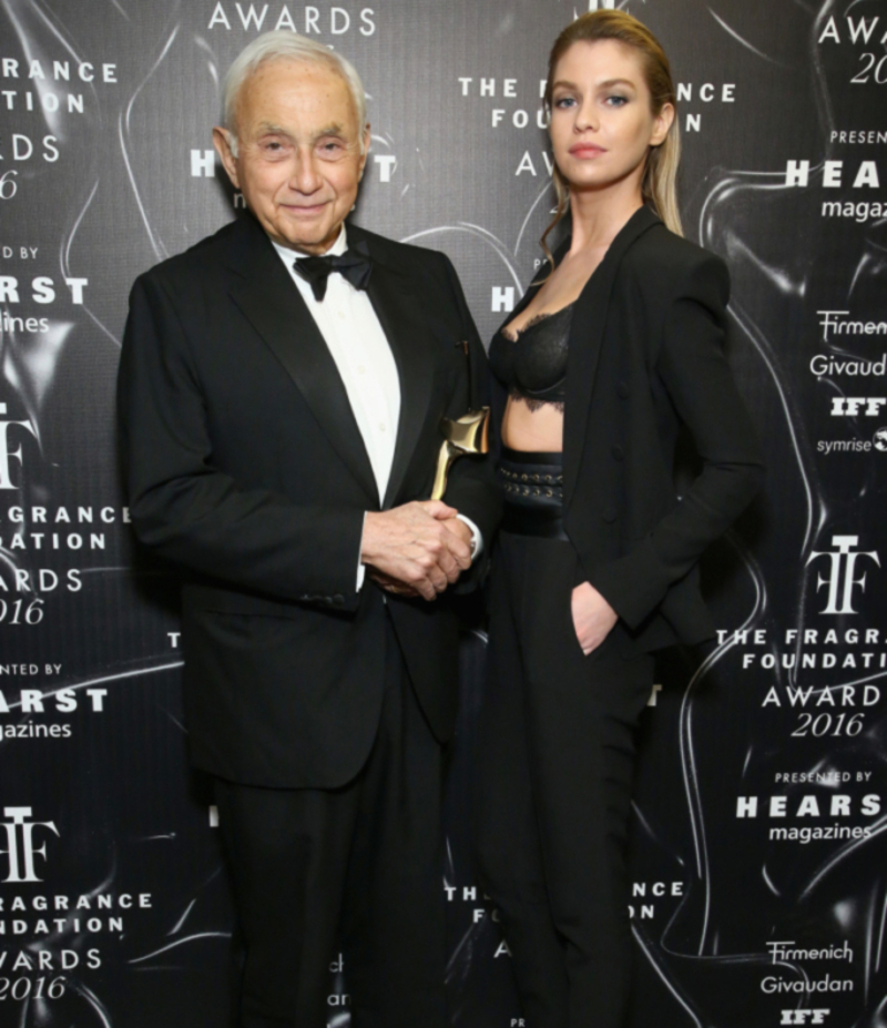 Les Wexner | Getty Images Photo by Astrid Stawiarz