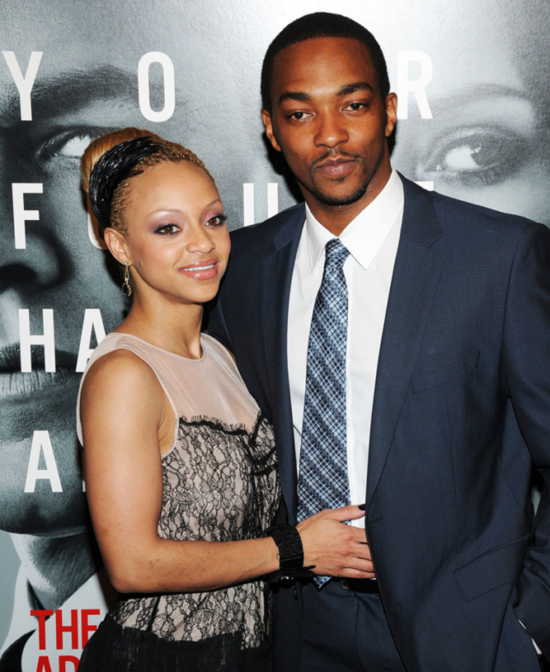 Anthony Mackie E Sheletta Chapital | Alamy Stock Photo by Desiree Navarro/Everett Collection 