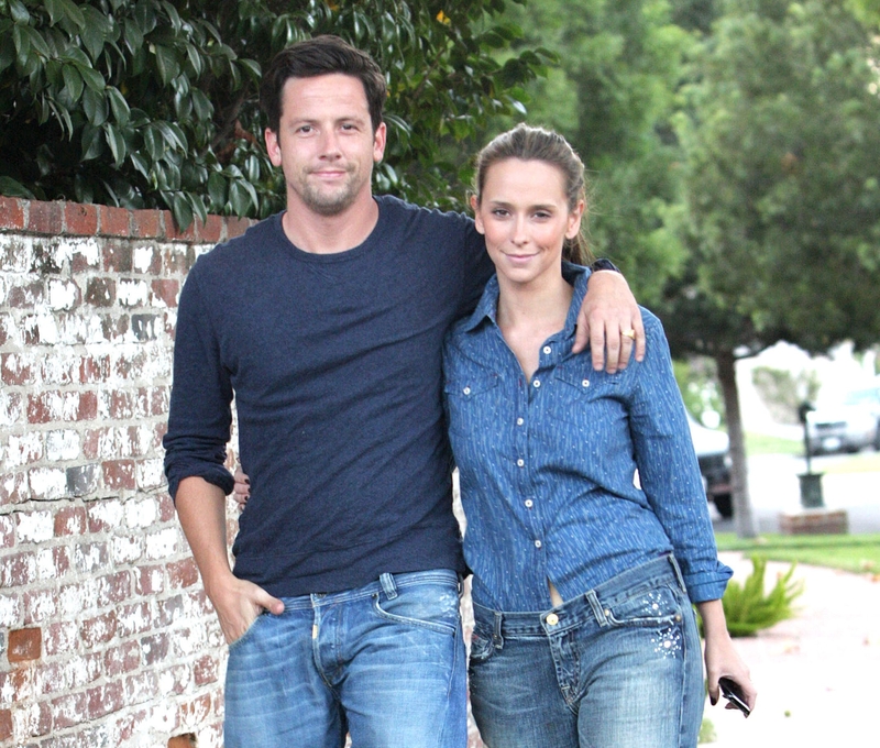 Jennifer Love Hewitt and Ross McCall | Alamy Stock Photo