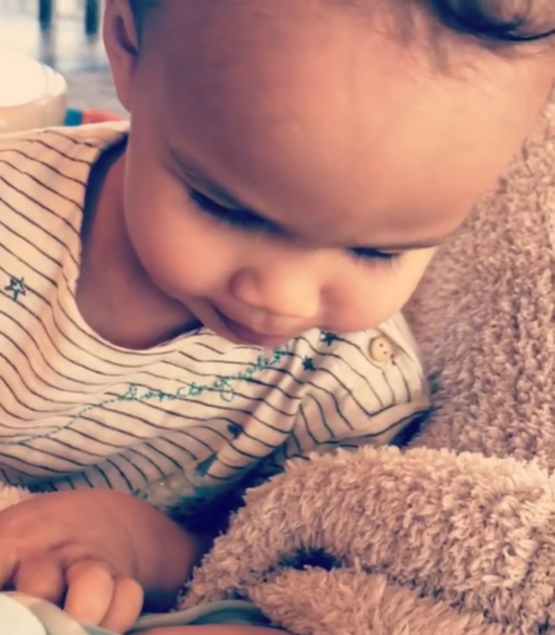 Bebê Nº 2 a Caminho | Instagram/@chrissyteigen