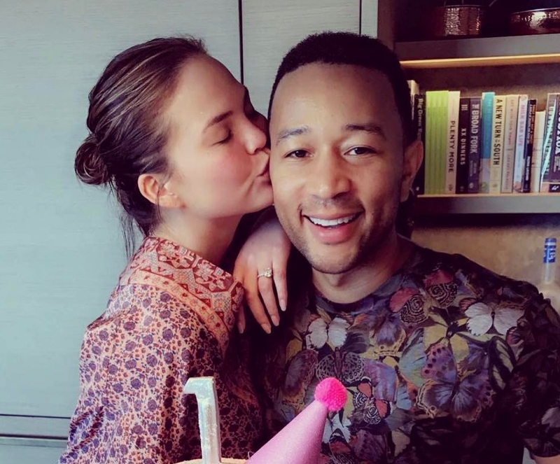 Uma Família Enfrenta Dificuldades para Lidar | Instagram/@johnlegend