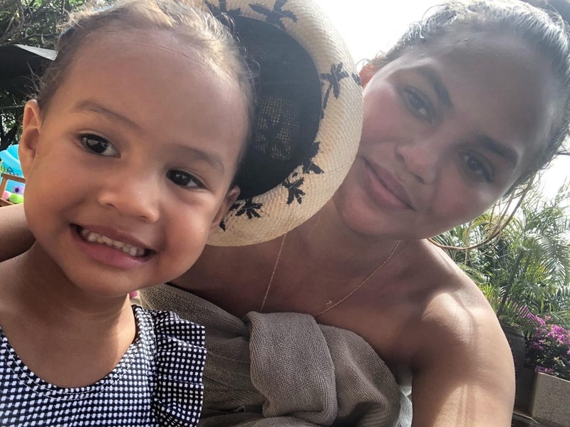 O caso de Ser uma Esposa no Instagram | Instagram/@chrissyteigen