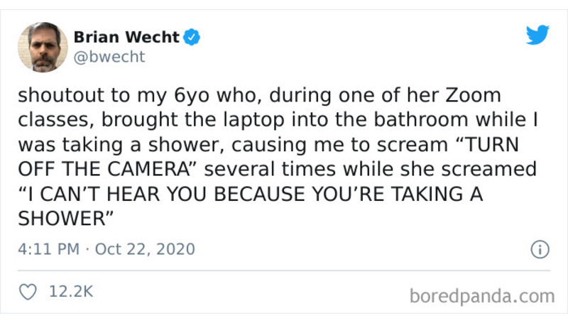 Zooming in the Shower | Twitter/@bwecht