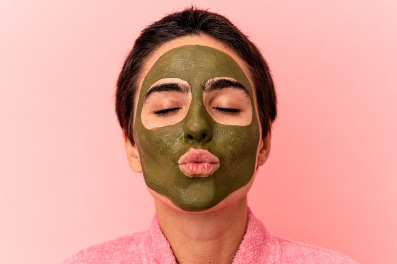 A Lemon and Green Tea Face Mask | Adobe Stock