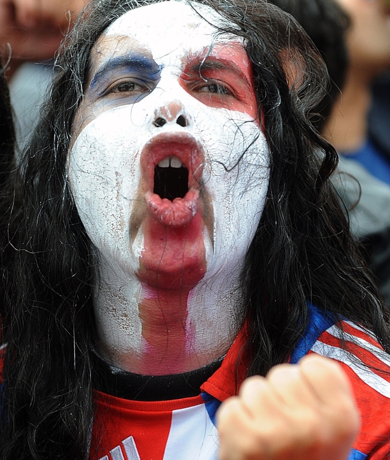 Paraguayan Face Paint | Getty Images Photo by NORBERTO DUARTE