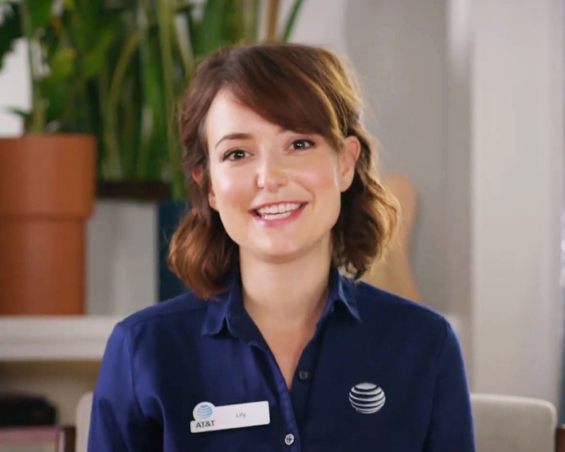 Remember Lily From AT&T? Meet the Girl Behind the Character | Twitter/@MintMilana/@nudd