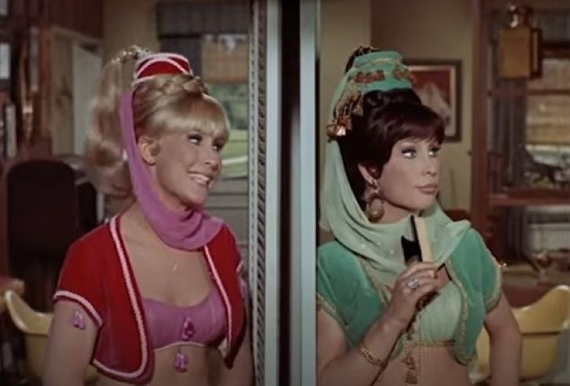 “Mi bella genio”: puedes ver la cara del suplente | Youtube.com/I Dream of Jeannie