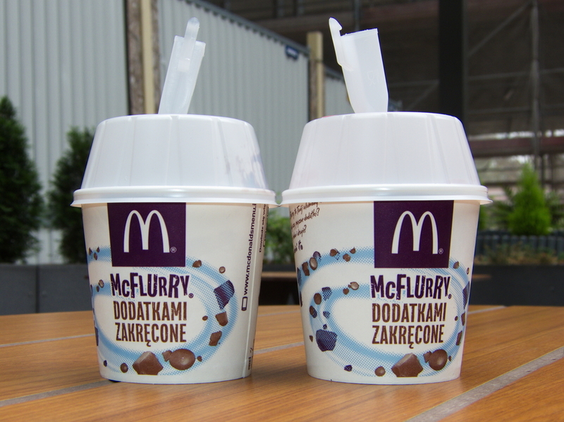 O Buraco Quadrado na Colher do McFlurry | Shutterstock