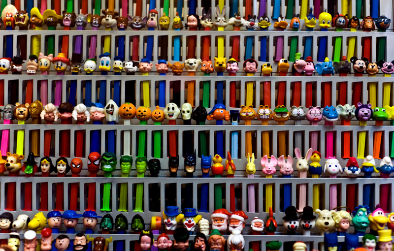 Dispensers PEZ | Alamy Stock Photo by ZUMA Press, Inc.