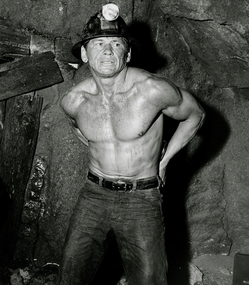 Bronson Works in the Mines at Age 10 | Alamy Stock Photo by MWC/Cinematic Collection
