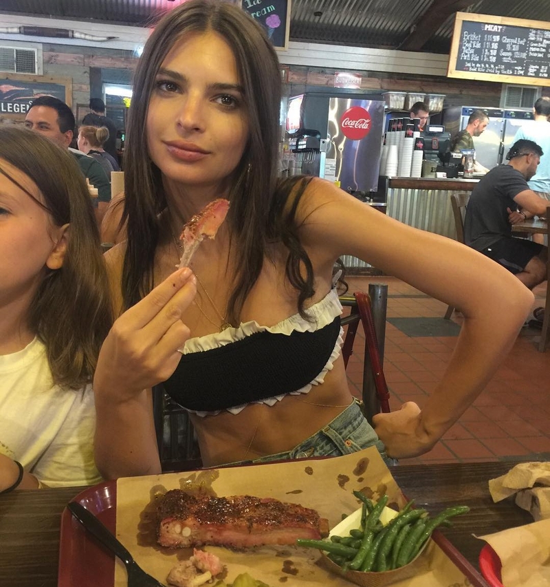 Full Carnivore | Instagram/@emrata