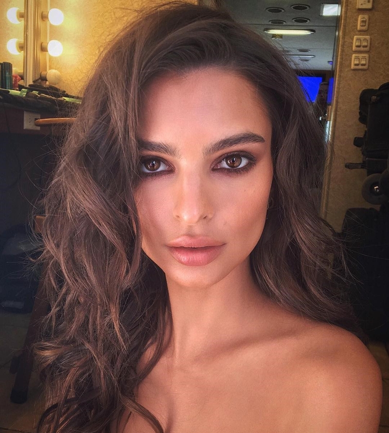 Budding Beauty | Instagram/@emrata