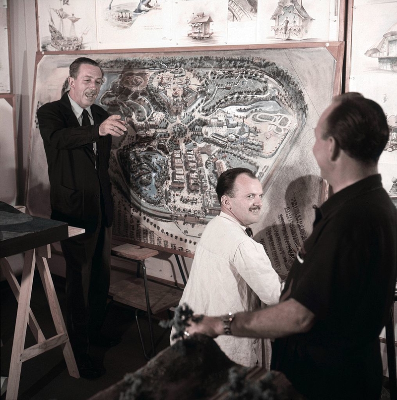 Pläne für Disneyland, 1954 | Getty Images Photo by Earl Theisen Collection
