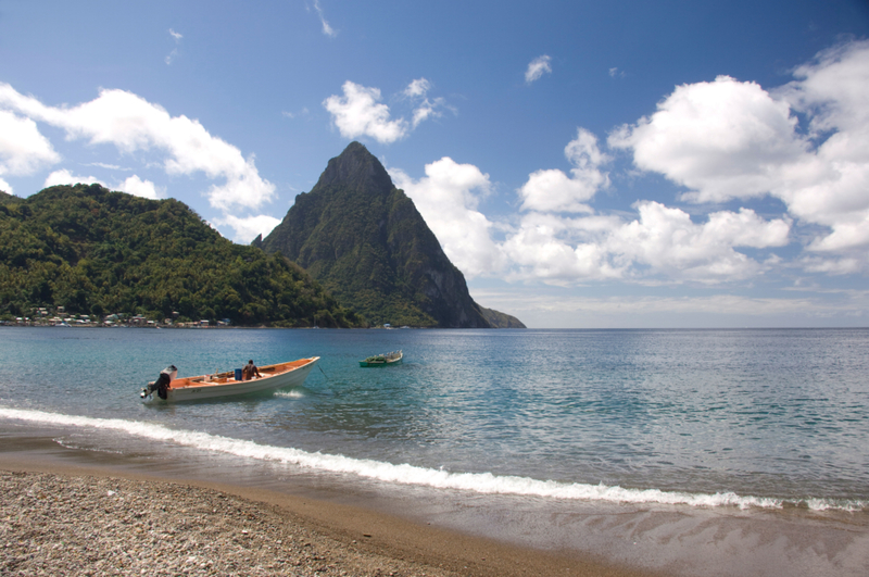 Saint Lucia, Caribe | Alamy Stock Photo by robertharding/Ellen Rooney