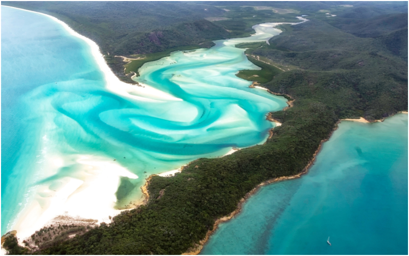 Ilhas Whitsunday, Austrália | alexmgn/Shutterstock