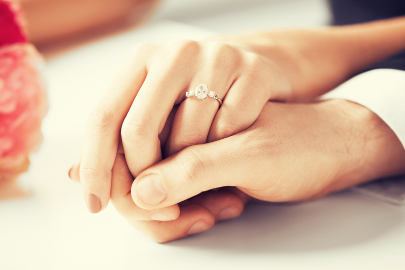 Mark y Holly se comprometen | Ground Picture/Shutterstock