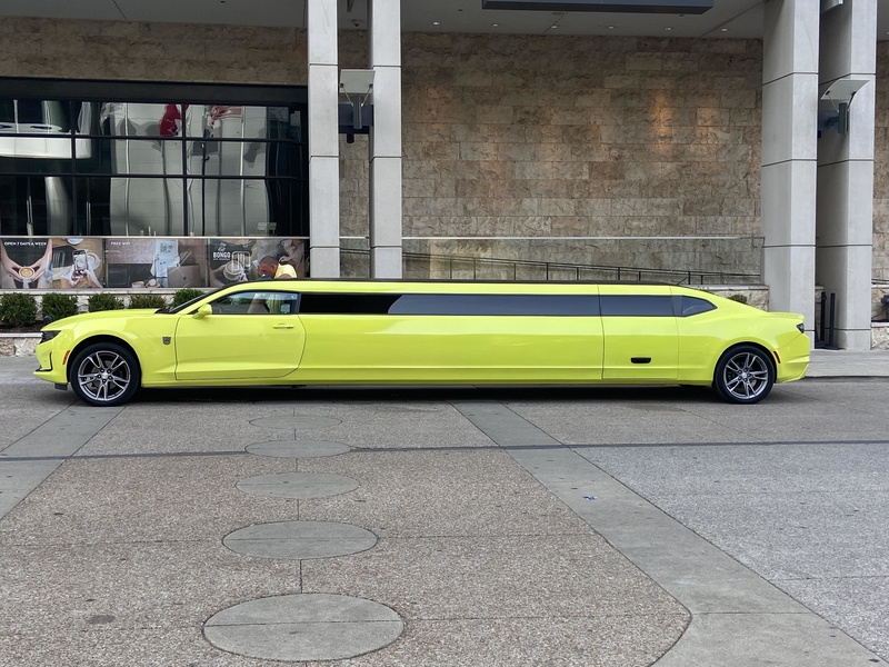 Lime Green Camaro Limo | Reddit.com/JustLookingSC