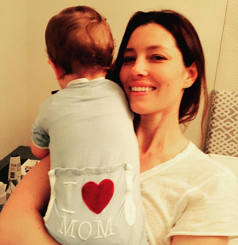 Jessica habla sobre la maternidad | Instagram/@jessicabiel